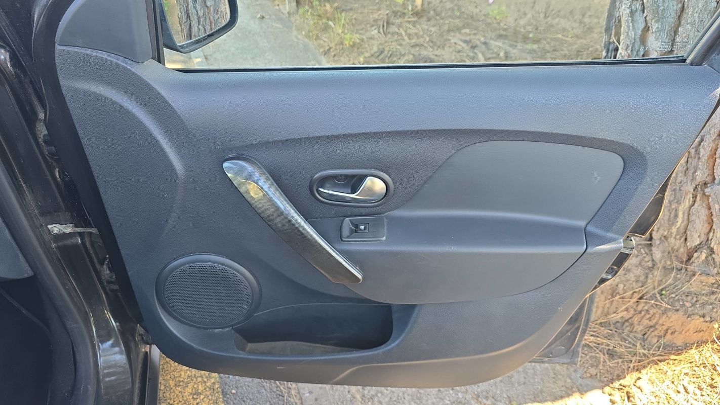 Dacia Sandero - Photo 22