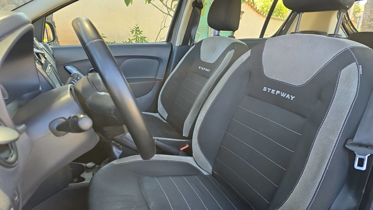 Dacia Sandero - Photo 25