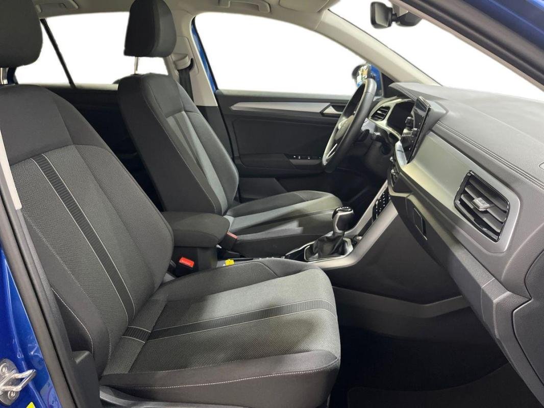 Volkswagen T-Roc - Photo 13