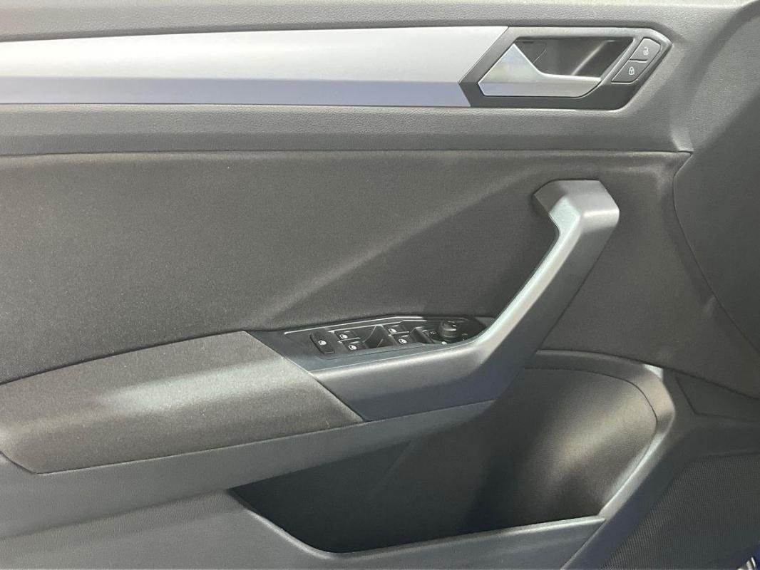 Volkswagen T-Roc - Photo 15