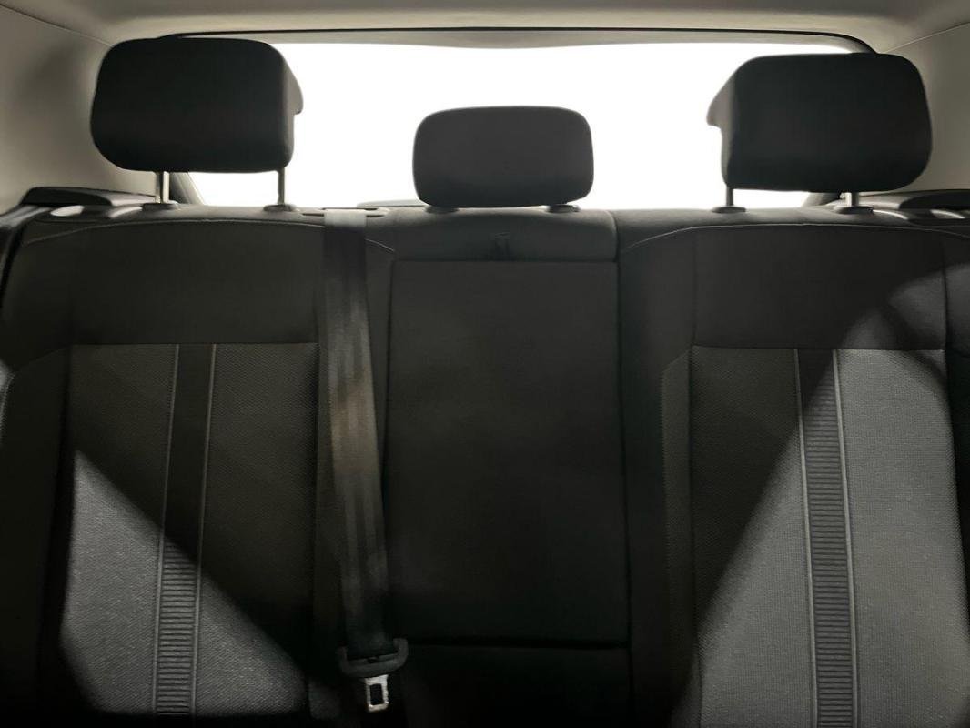 Volkswagen T-Roc - Photo 22