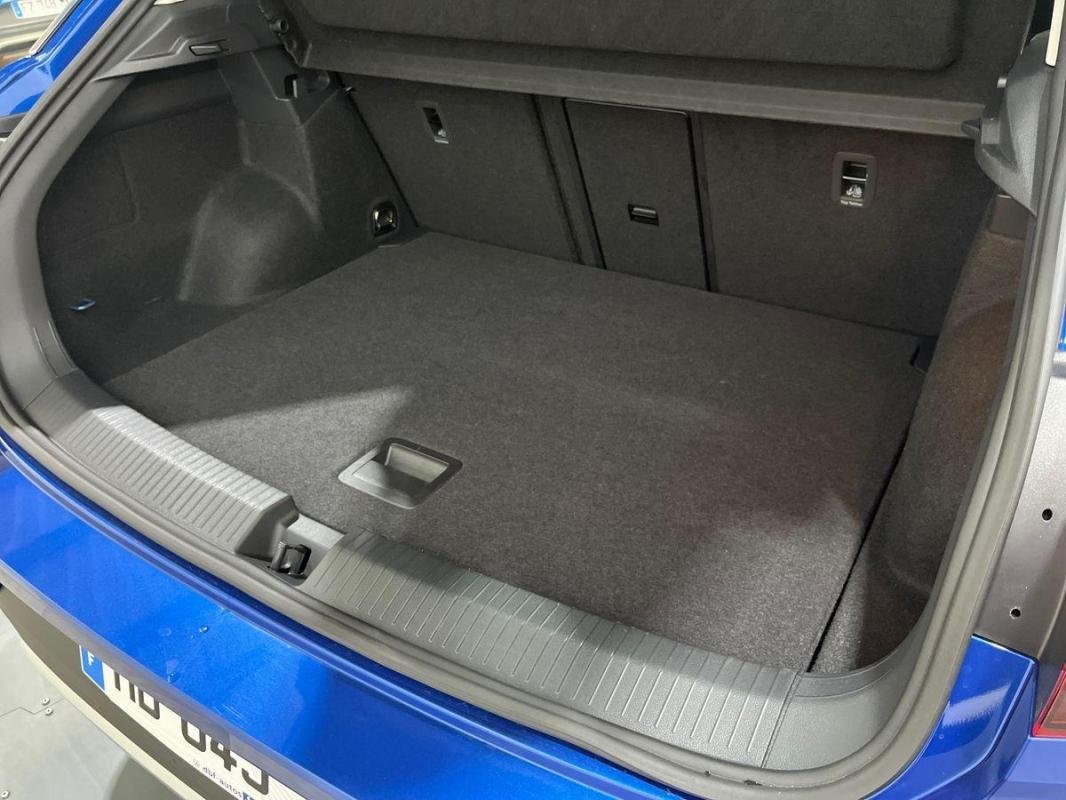 Volkswagen T-Roc - Photo 32