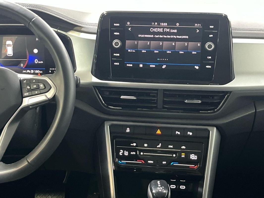 Volkswagen T-Roc - Photo 10