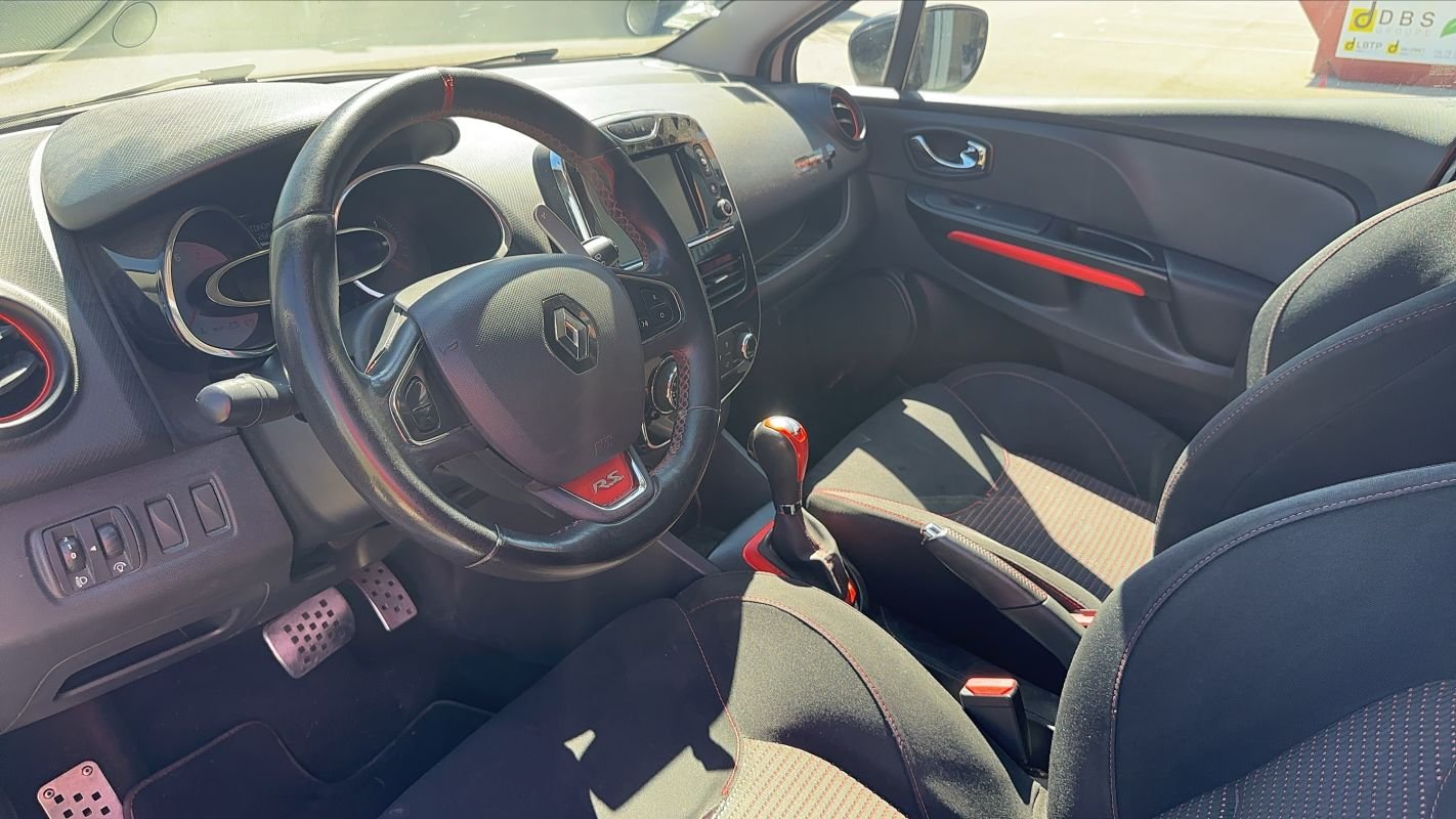 Renault Clio - Photo 8