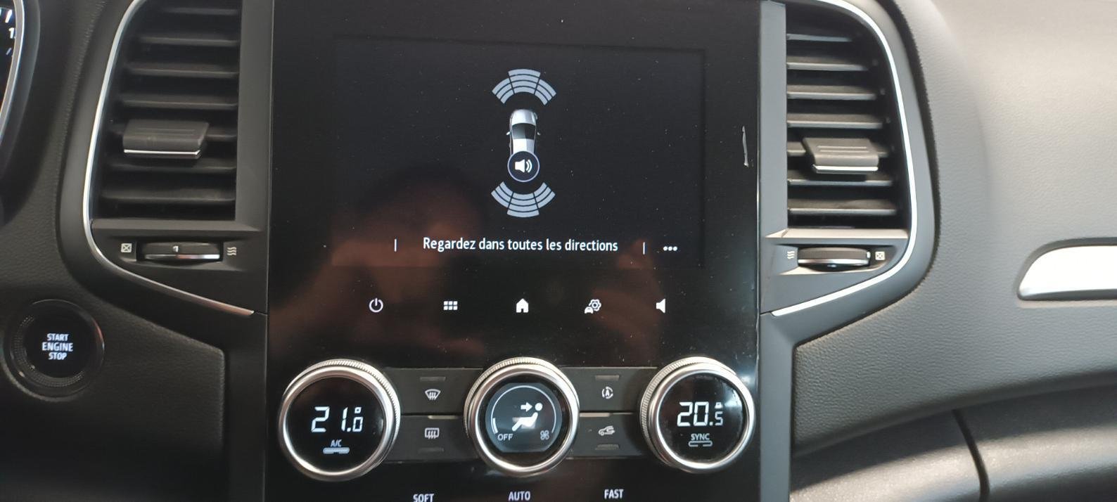 Renault Mégane - Photo 2