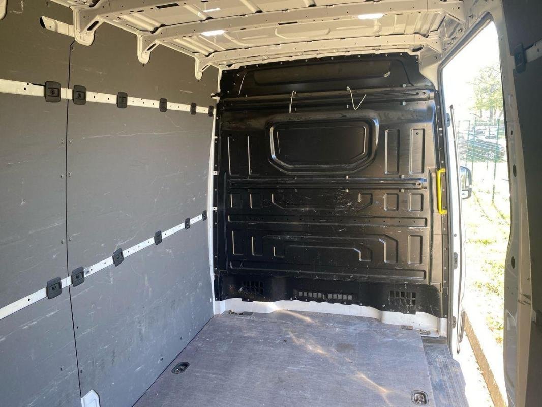 Volkswagen Crafter - Photo 23