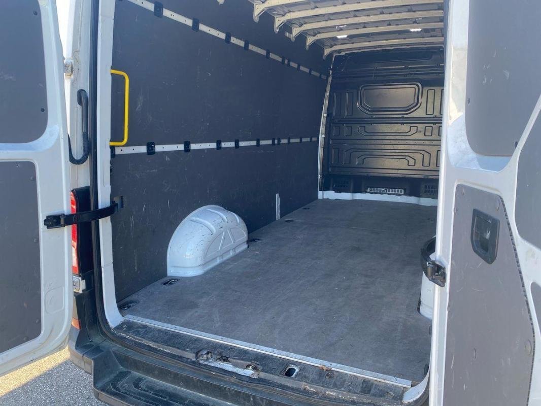 Volkswagen Crafter - Photo 32