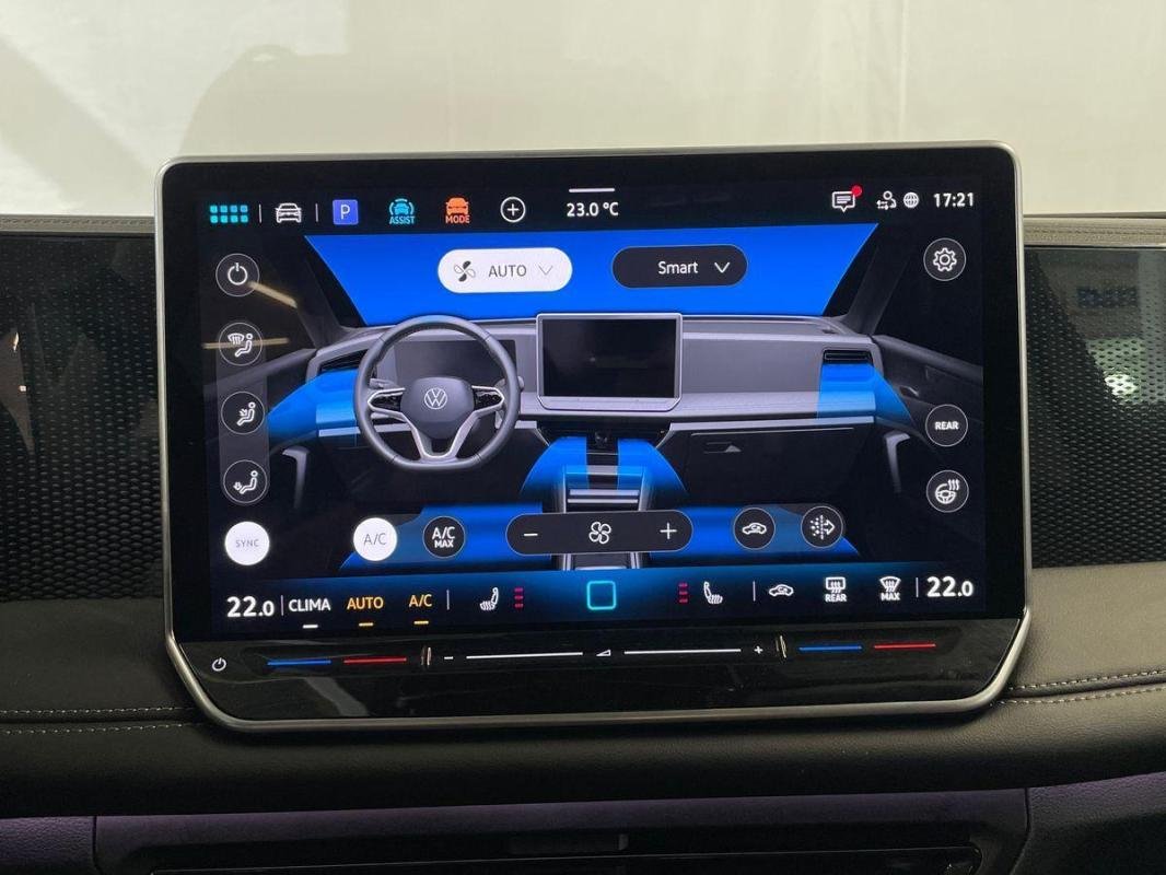 Volkswagen Tiguan - Photo 19