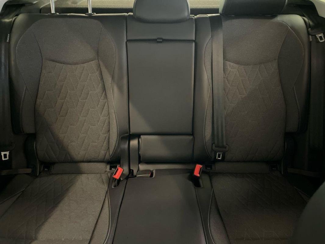 Volkswagen Tiguan - Photo 22