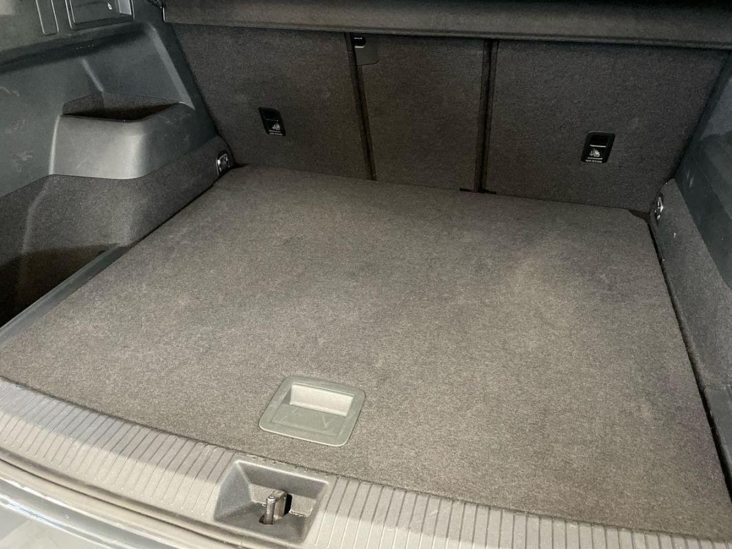Volkswagen Tiguan - Photo 32