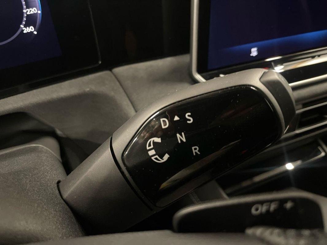 Volkswagen Tiguan - Photo 11