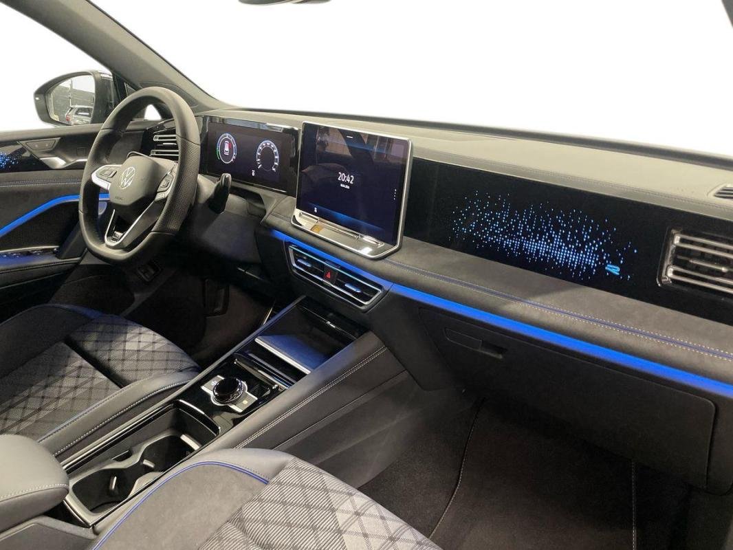 Volkswagen Tiguan - Photo 13