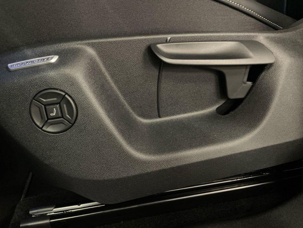 Volkswagen Tiguan - Photo 14