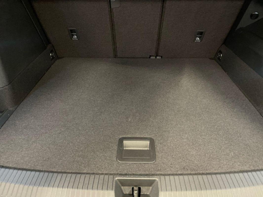 Volkswagen Tiguan - Photo 31