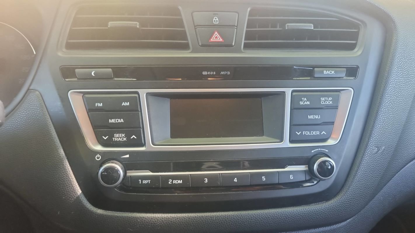 Hyundai i20 - Photo 13