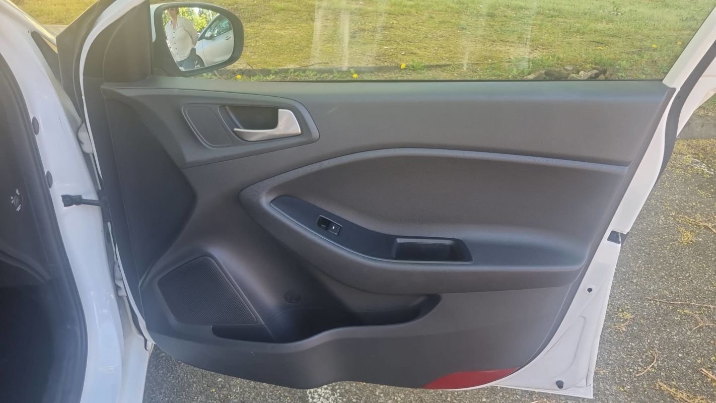 Hyundai i20 - Photo 22