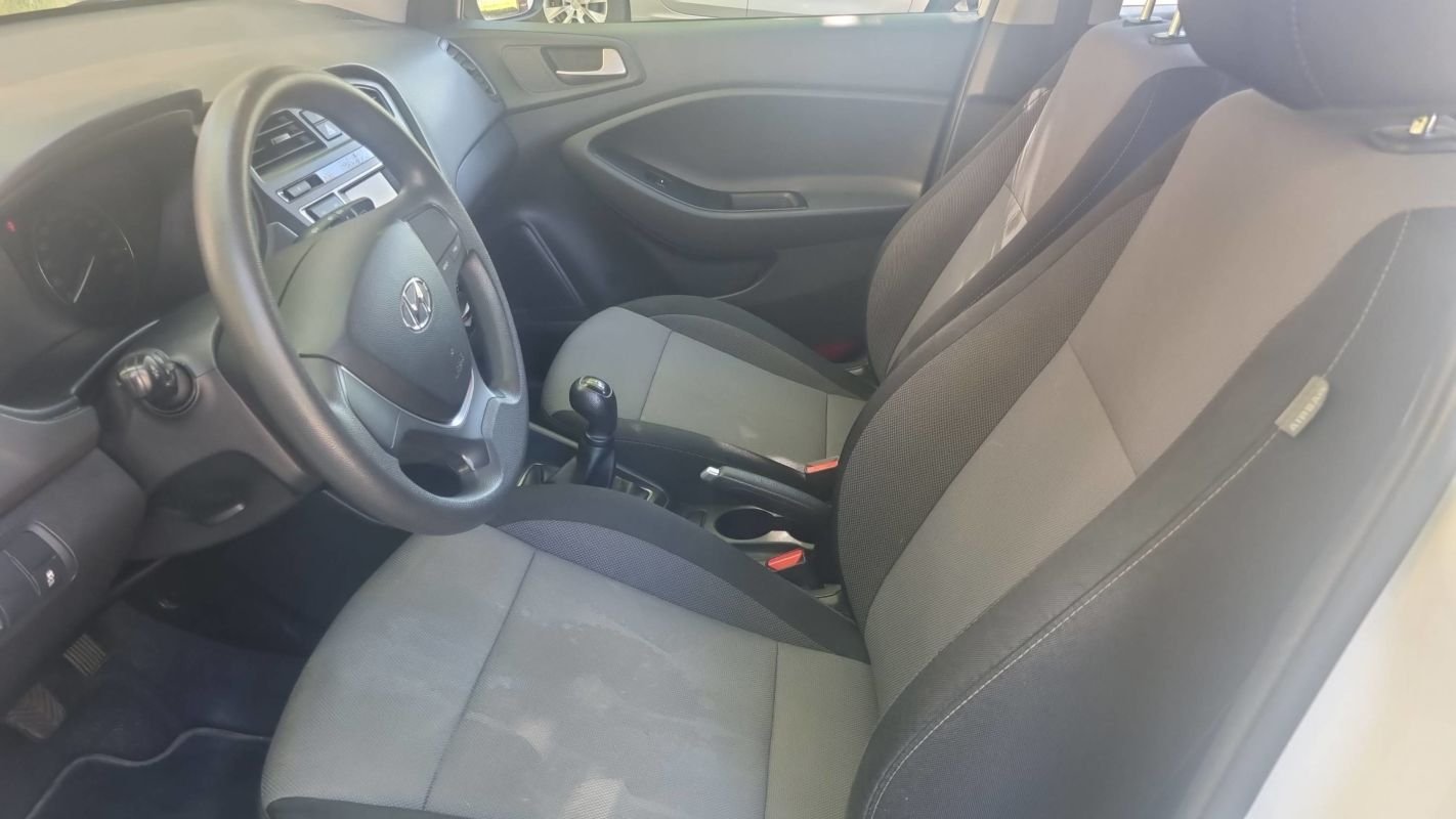 Hyundai i20 - Photo 26