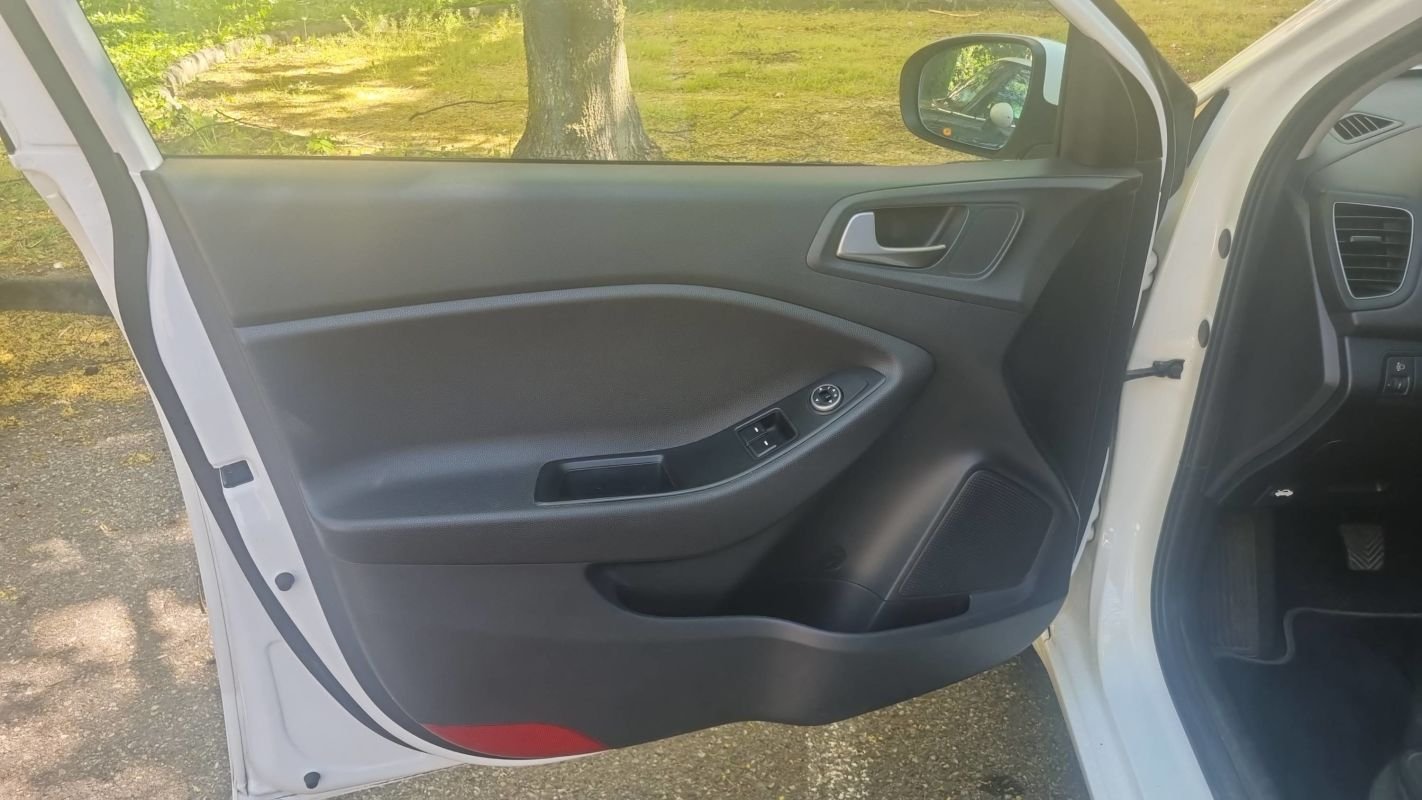 Hyundai i20 - Photo 7