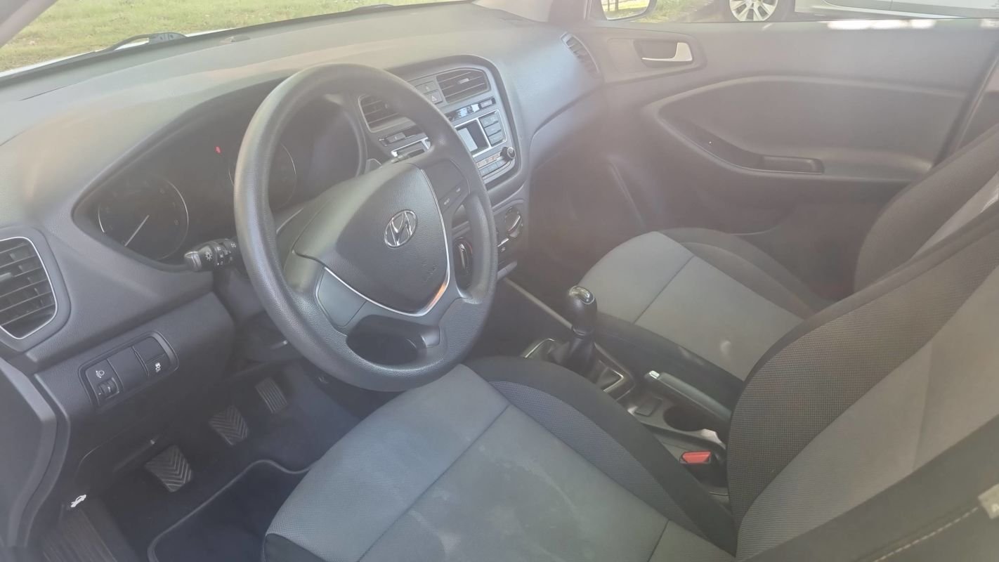 Hyundai i20 - Photo 8