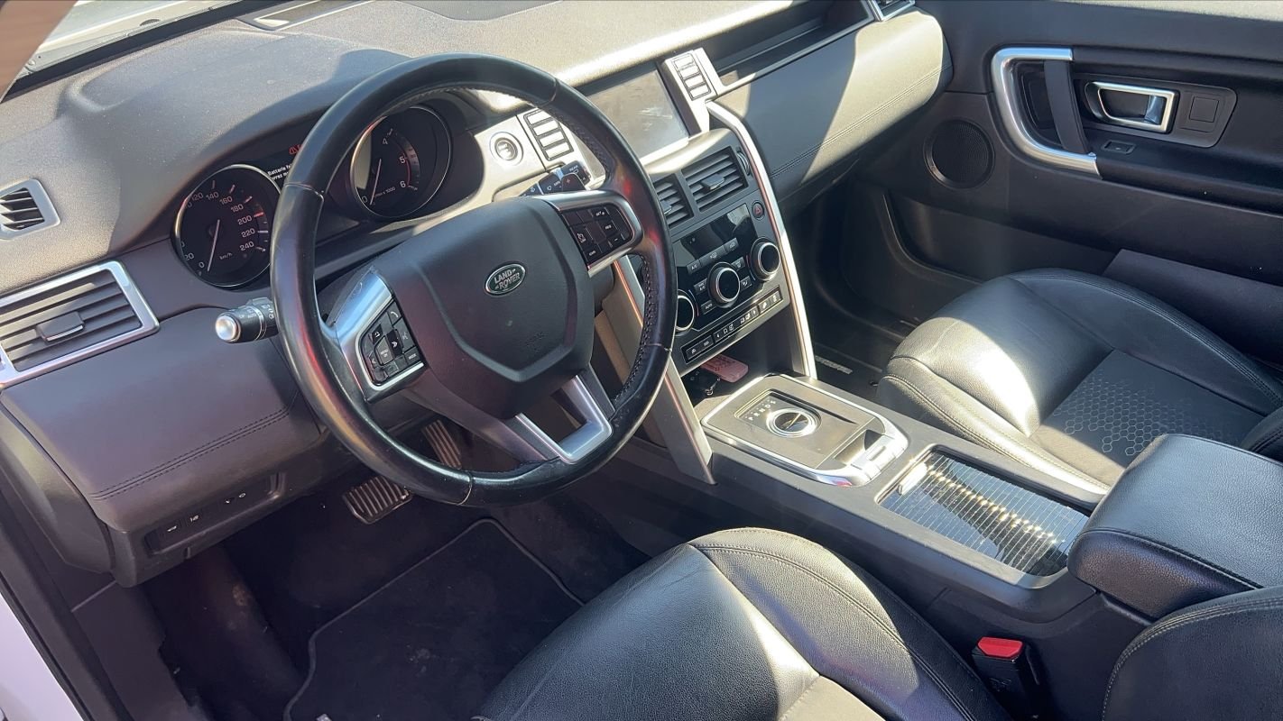 Land Rover Discovery - Photo 8