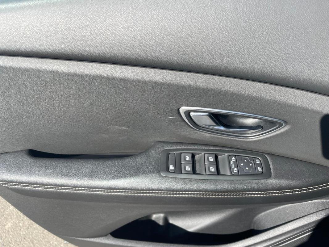Renault Grand Scénic - Photo 9