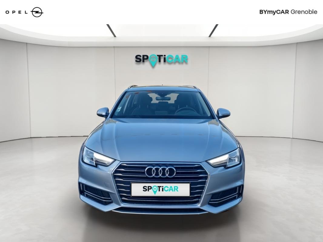 Audi A4 Avant - Photo 8