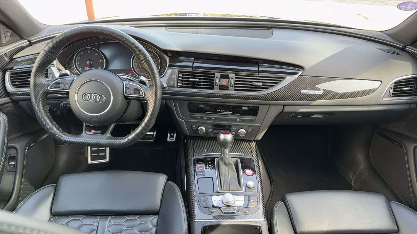 Audi RS6 Avant - Photo 11