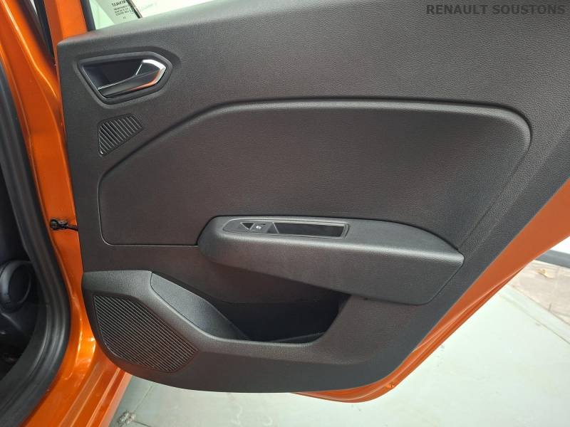 Renault Clio - Photo 21