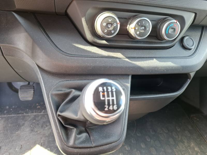 Renault Trafic - Photo 15