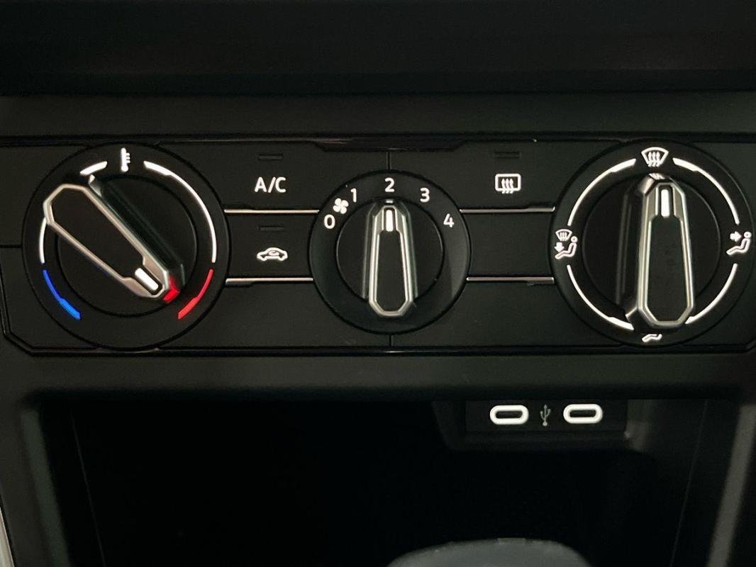 Volkswagen Polo - Photo 19