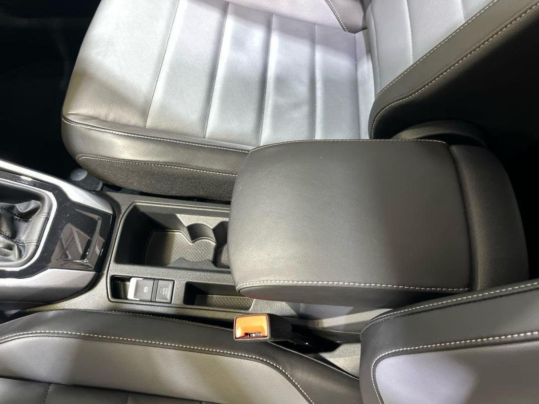 Volkswagen T-Roc - Photo 12