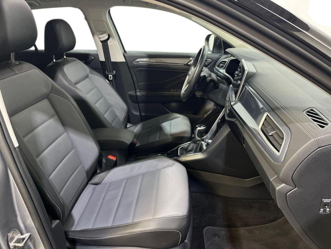 Volkswagen T-Roc - Photo 13