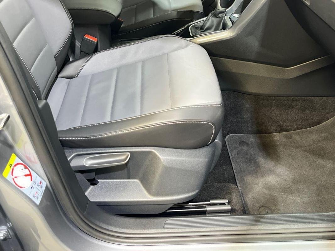 Volkswagen T-Roc - Photo 14