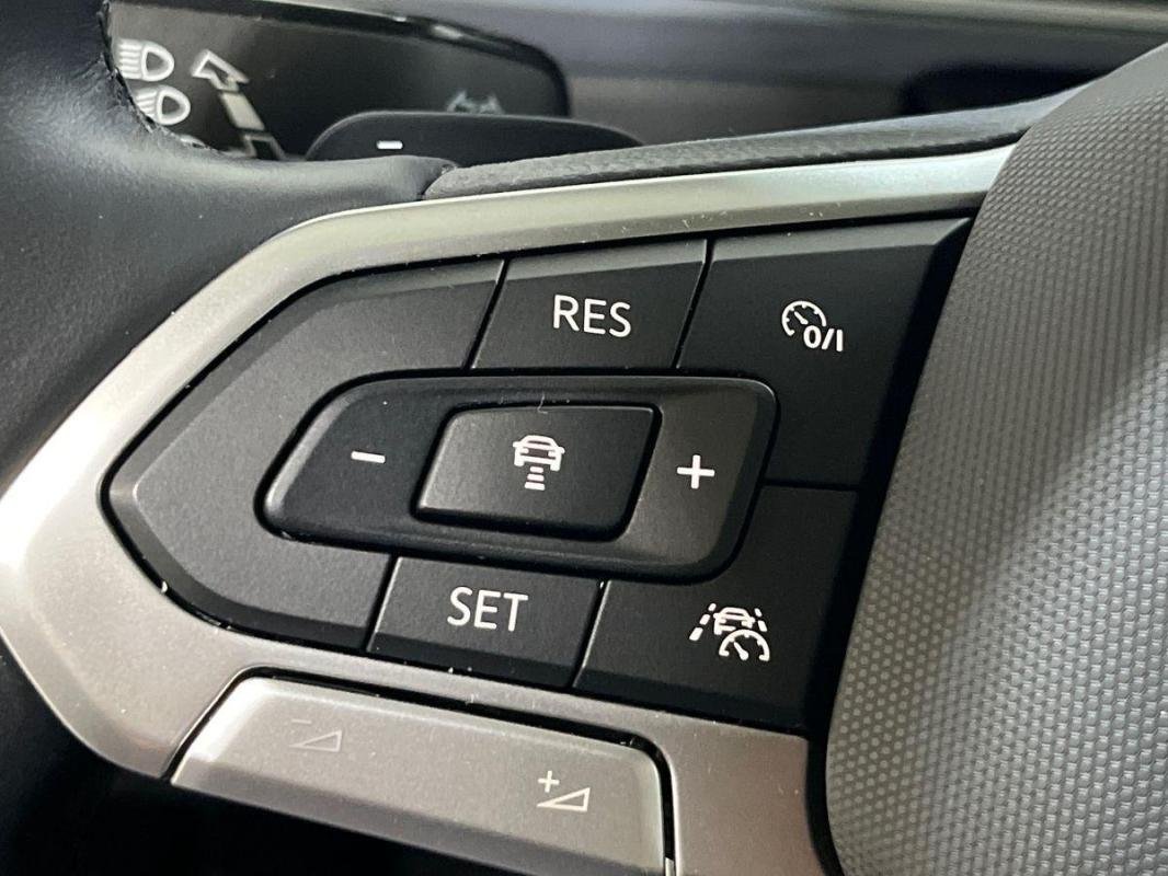 Volkswagen T-Roc - Photo 21