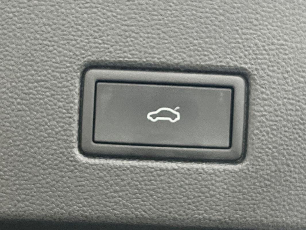Volkswagen T-Roc - Photo 35