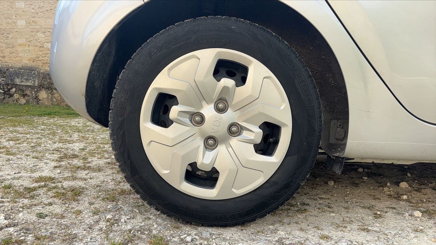 Kia Picanto - Photo 16