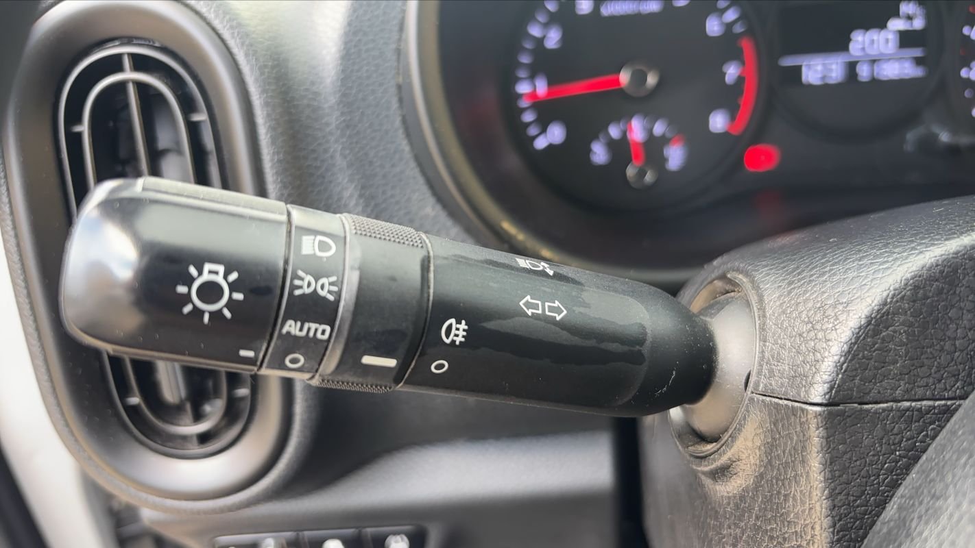 Kia Picanto - Photo 24