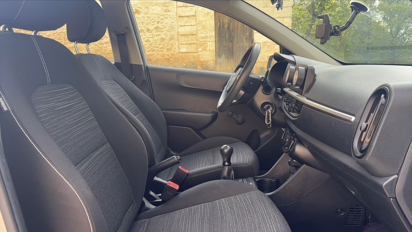 Kia Picanto - Photo 28