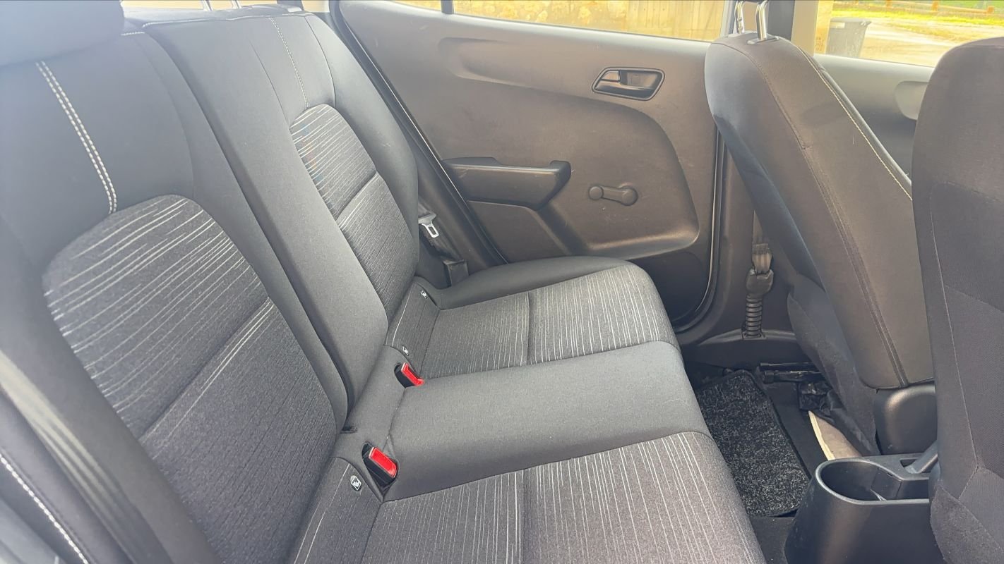 Kia Picanto - Photo 29