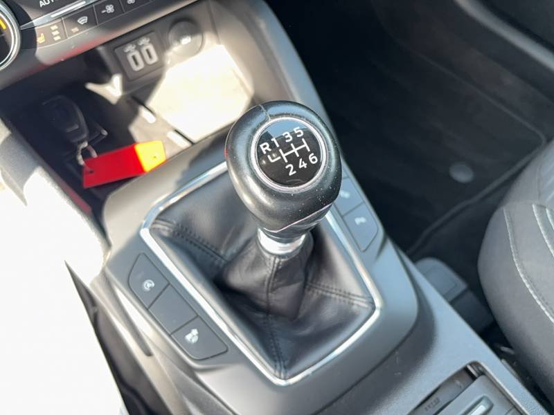 Ford Kuga - Photo 12