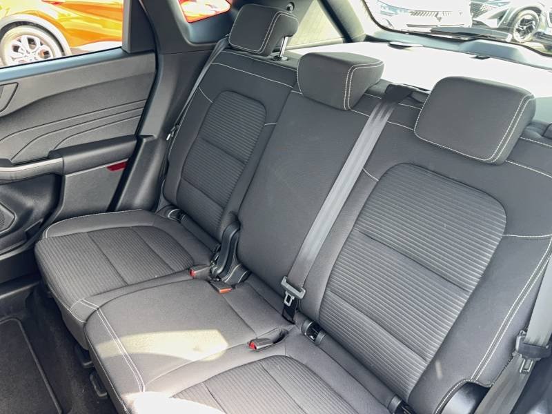 Ford Kuga - Photo 25