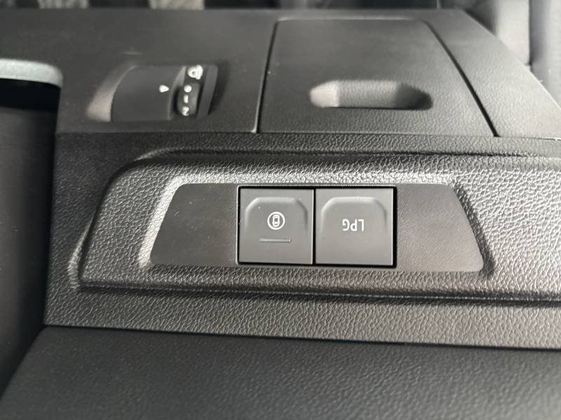 Dacia Sandero - Photo 24