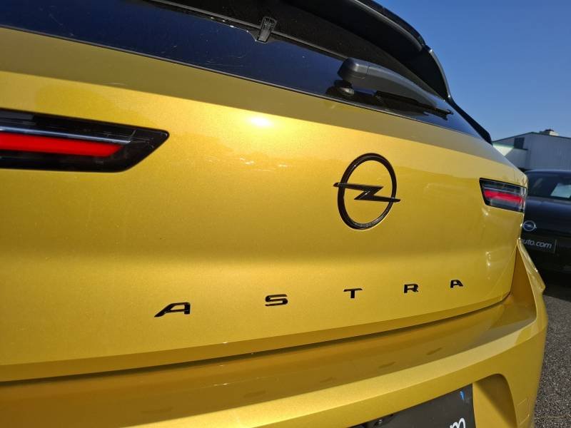 Opel Astra - Photo 14