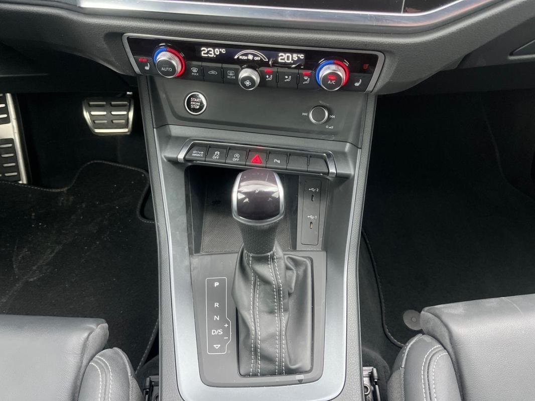 Audi Q3 - Photo 12
