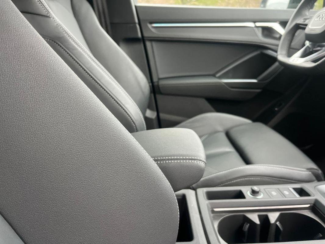 Audi Q3 - Photo 13