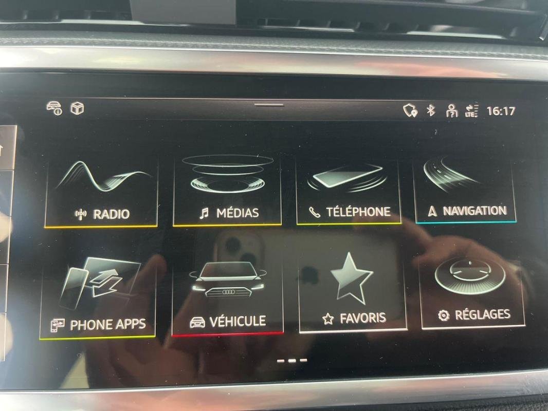 Audi Q3 - Photo 17