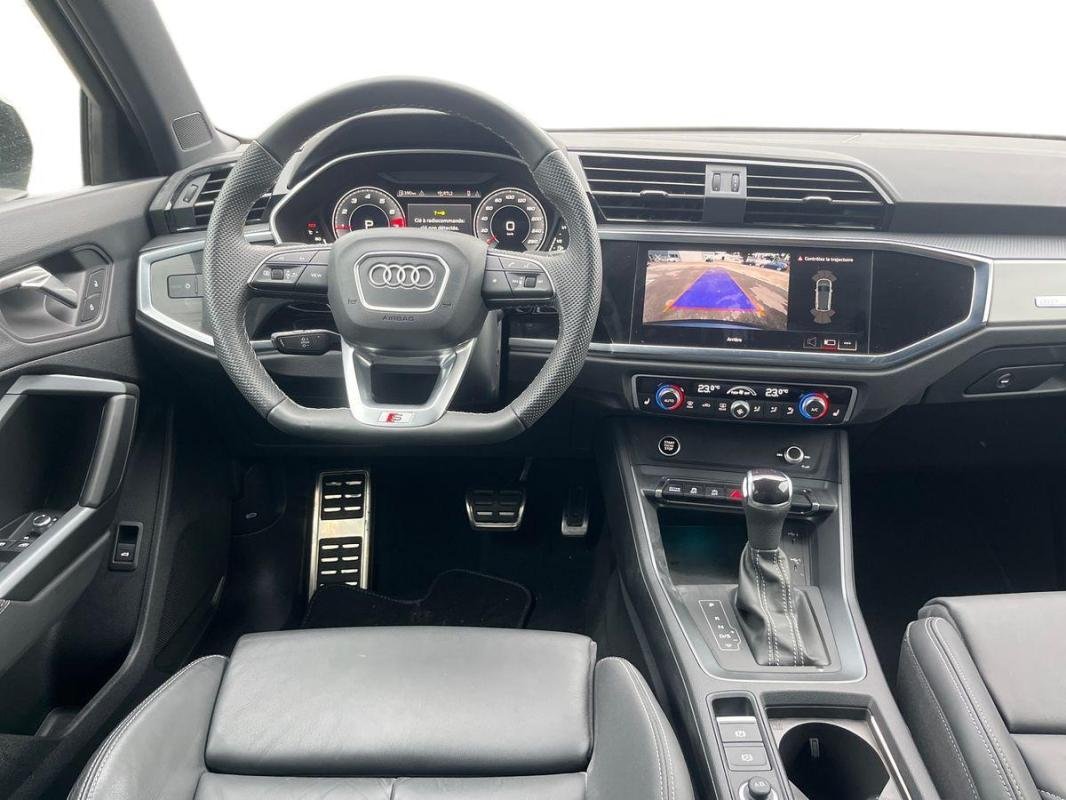Audi Q3 - Photo 25
