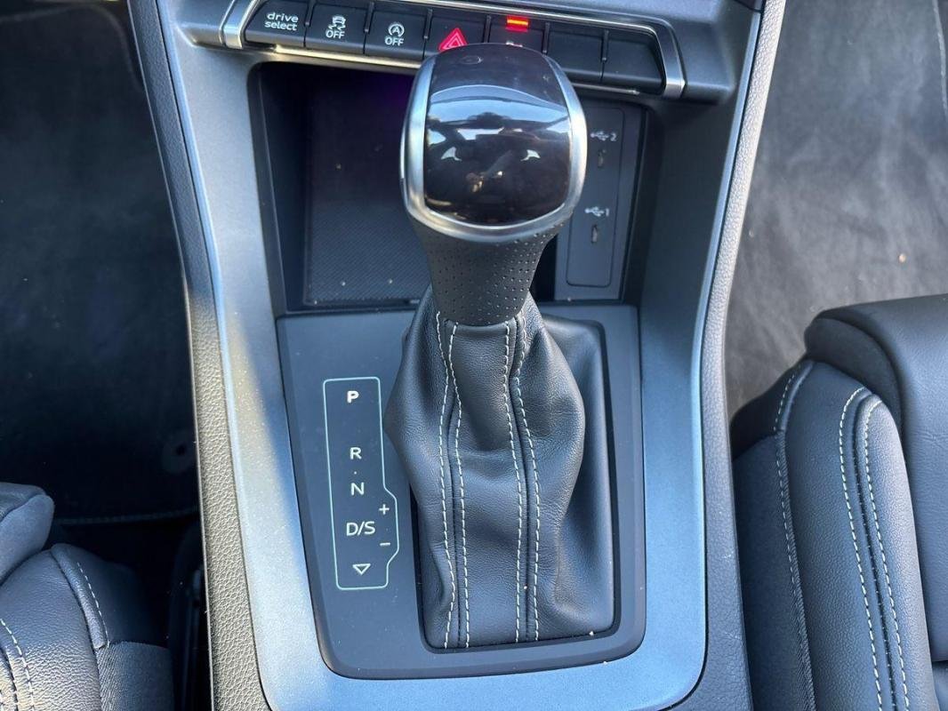 Audi Q3 - Photo 11