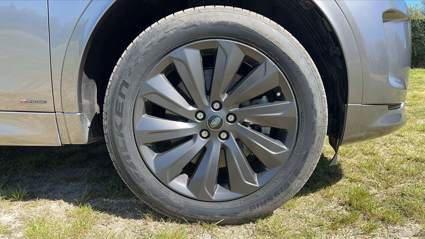 Land Rover Discovery Sport - Photo 17
