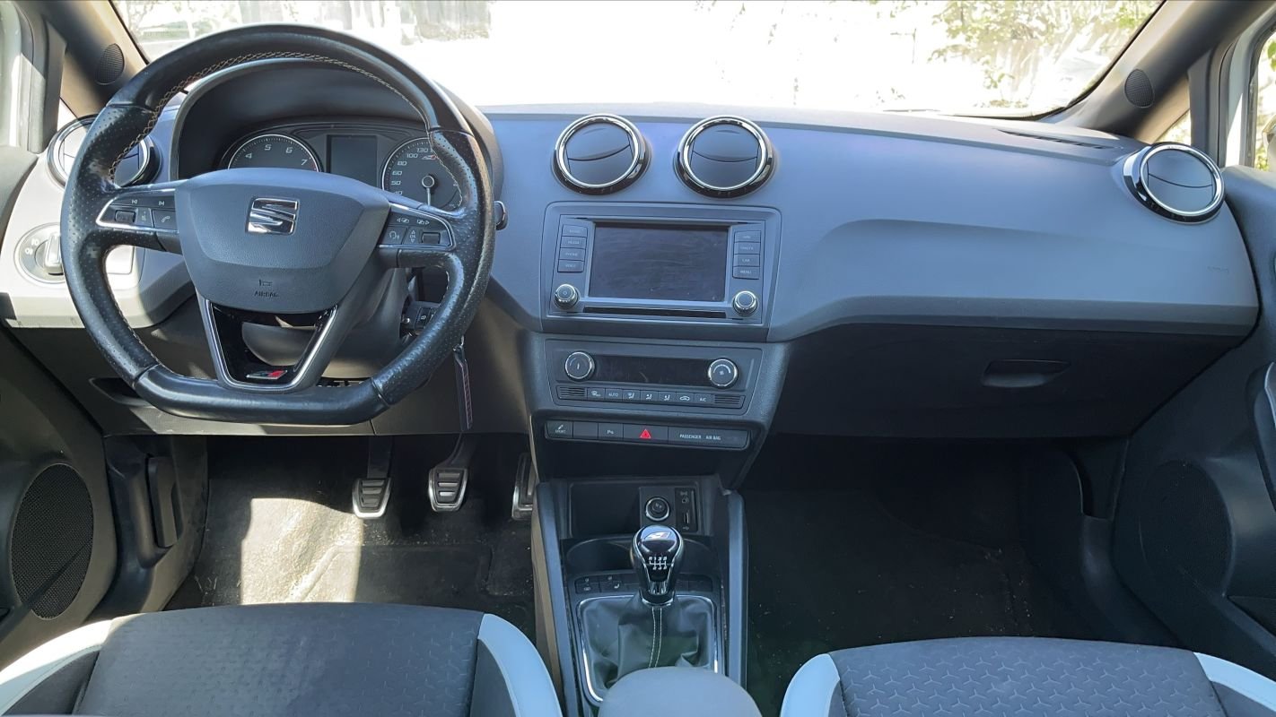 Seat Ibiza - Photo 11